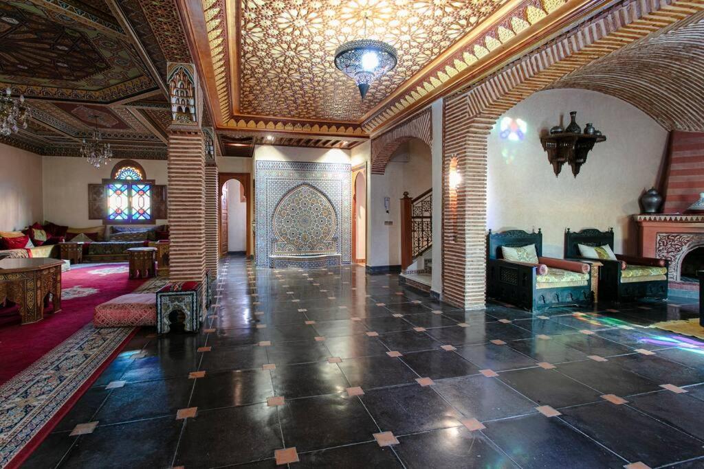 Tranquility - A Timeless Marrakech Haven مراكش